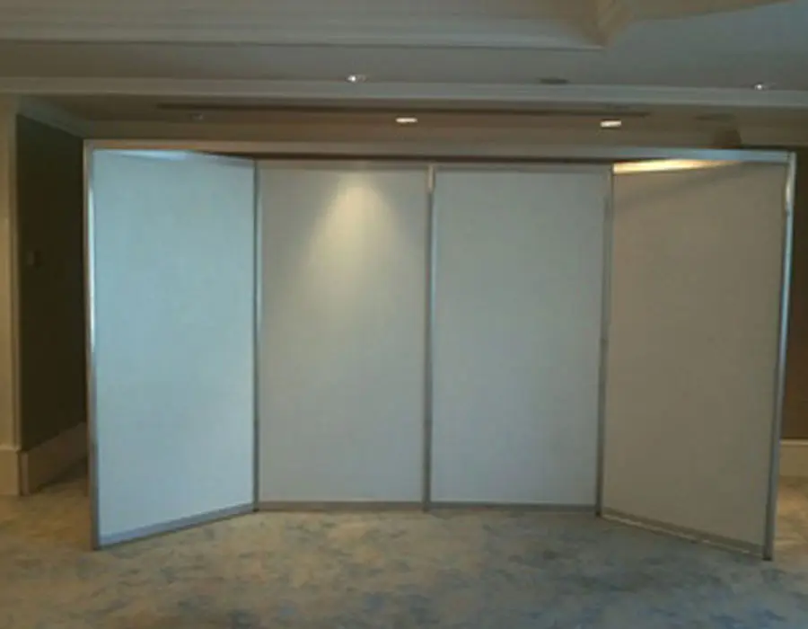 Kiralık sergi panosu